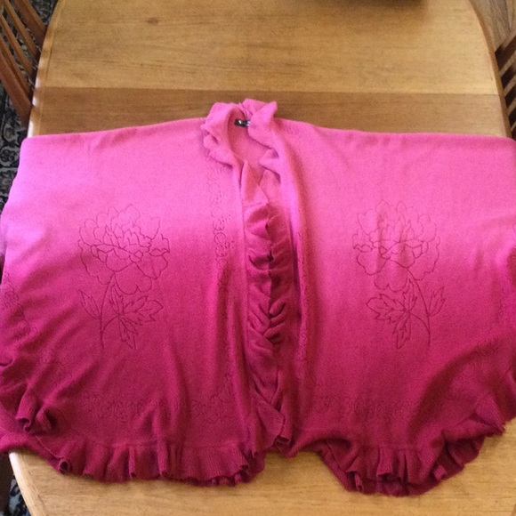 Soft luxurious Wrap - Picture 3 of 9